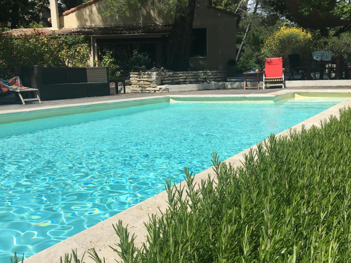 Villa De Carbonelle Pierrevert 外观 照片