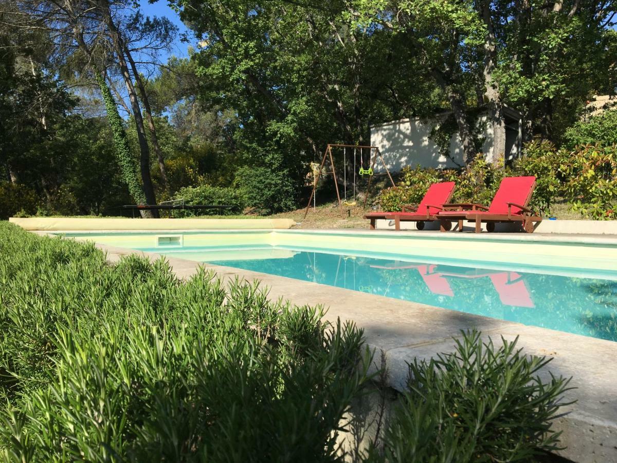 Villa De Carbonelle Pierrevert 外观 照片